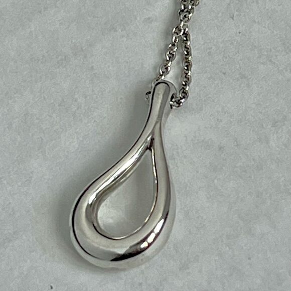 Retired Tiffany & Co Elsa Peretti Open Teardrop Pendant Necklace - Silver - Picture 7 of 16